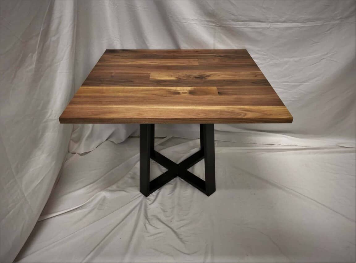 Carrara Pedestal Table