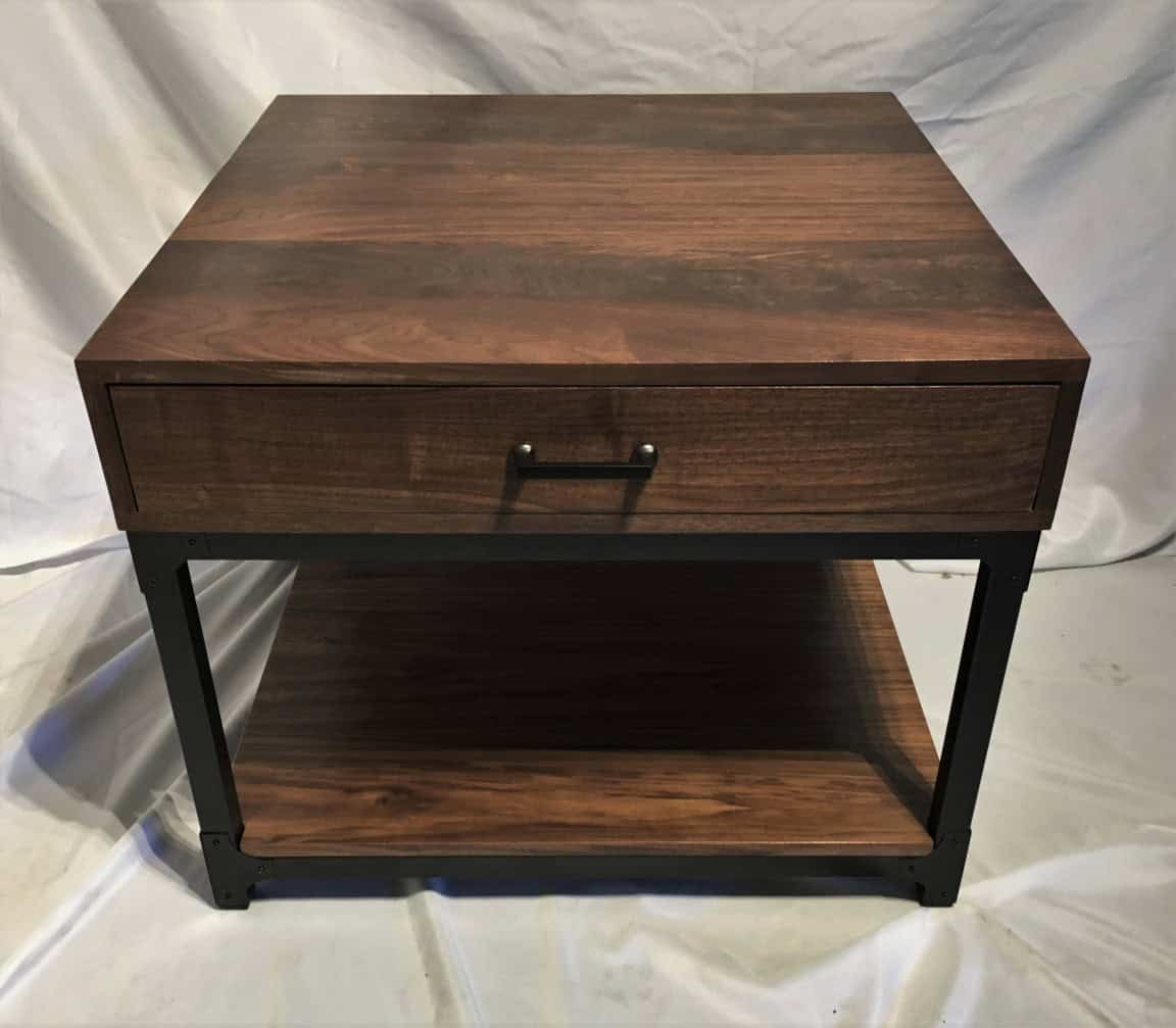 Regula Side Table